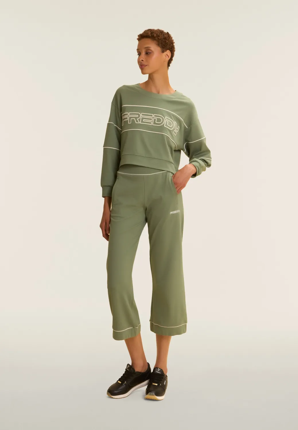 Freddy Cropped Sweatshirt Comfort Fit Peacoat Sticklogo