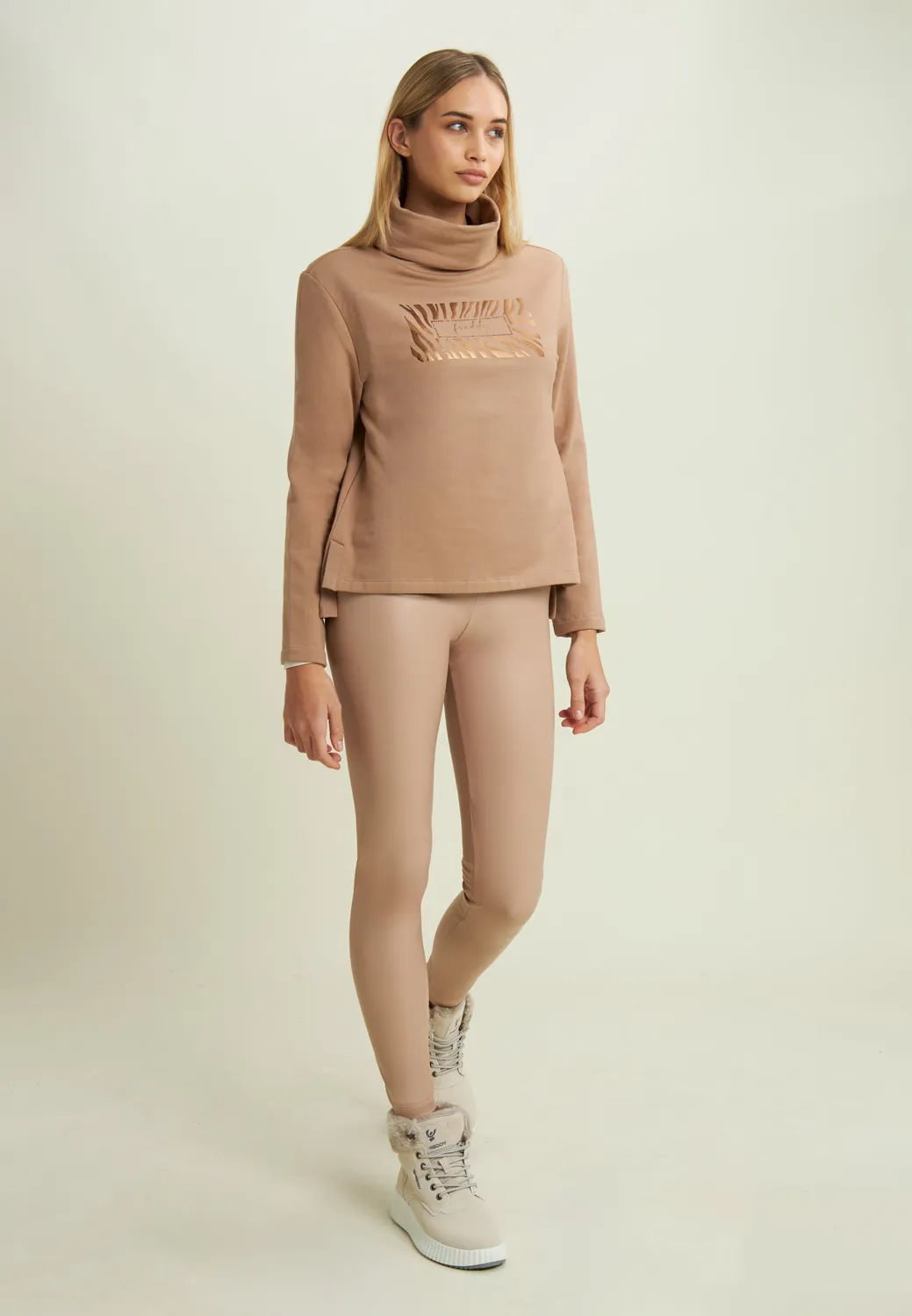 Freddy Damen Sweatshirt schwarz Strass Logo