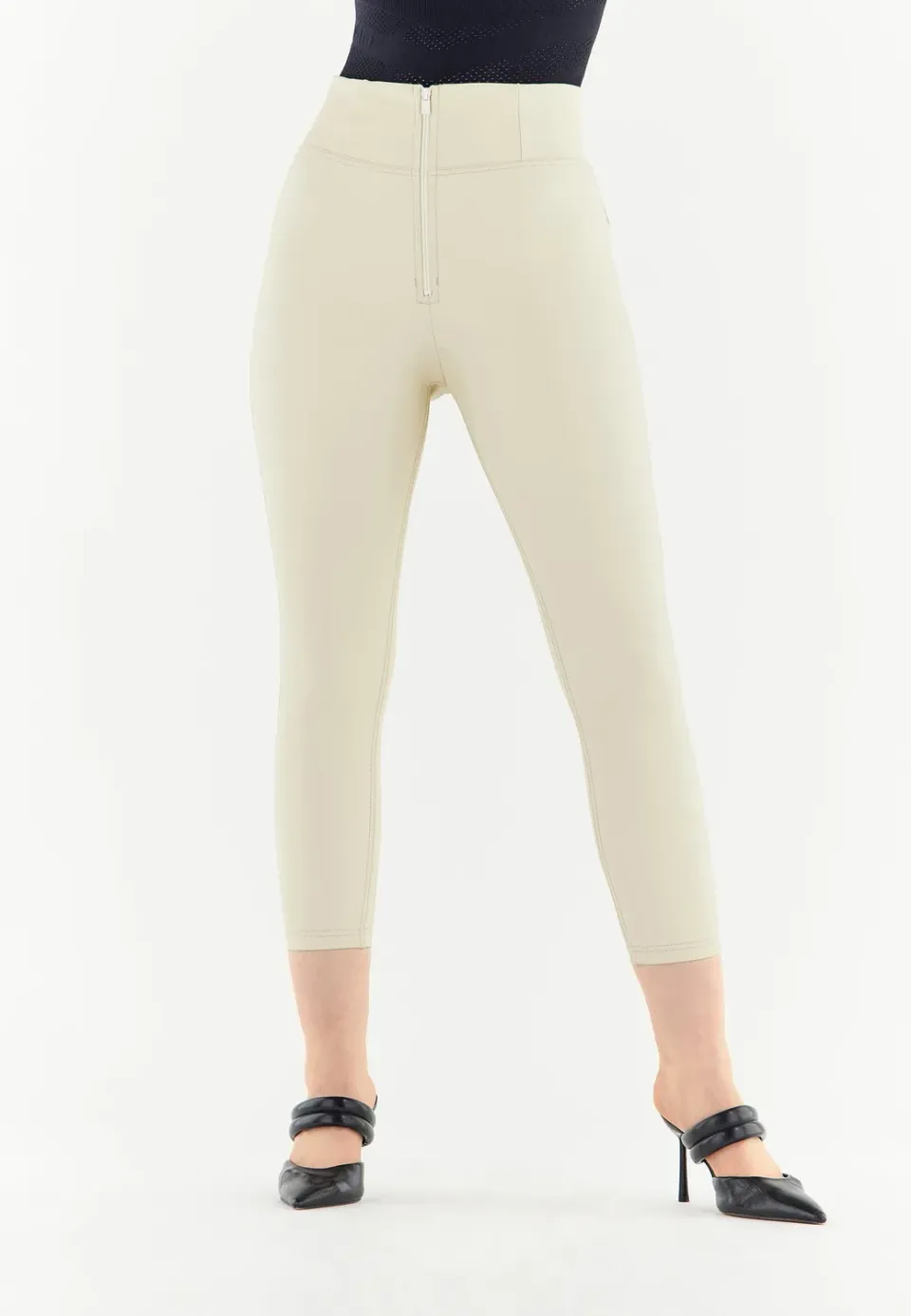Freddy WR.UP Curvy 7/8 Superskinny Kunstleder-Leggings schwarz blickdicht