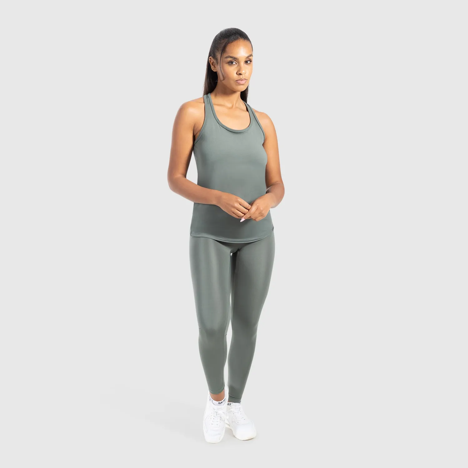 Smilodox Meggy Tank Top Schwarz lockerer Sitz