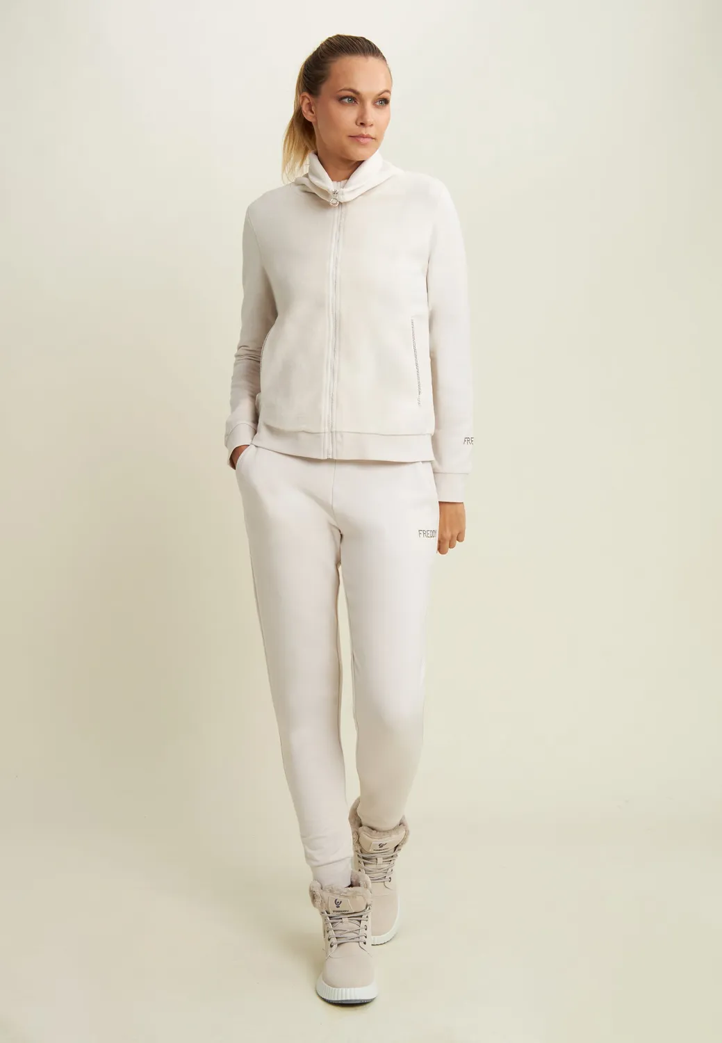 Freddy Samt Sweatjacke Damen Turbulence mit Zip