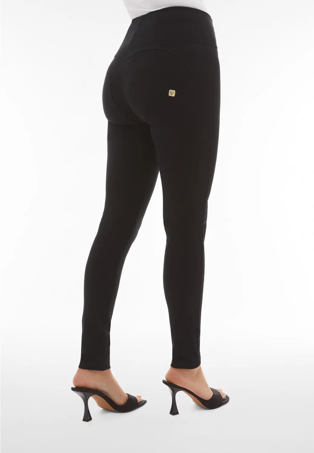 Freddy WR.UP Skinny Leggings hohe Taille schwarz Bio-Baumwolle