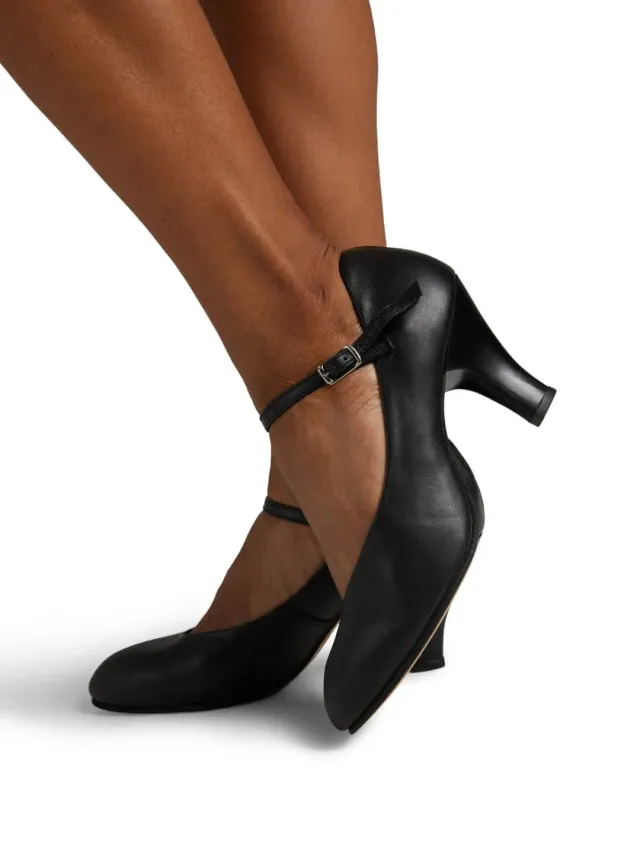 Capezio 656 Characterschuhe Schwarz 7,5cm Absatz Leder
