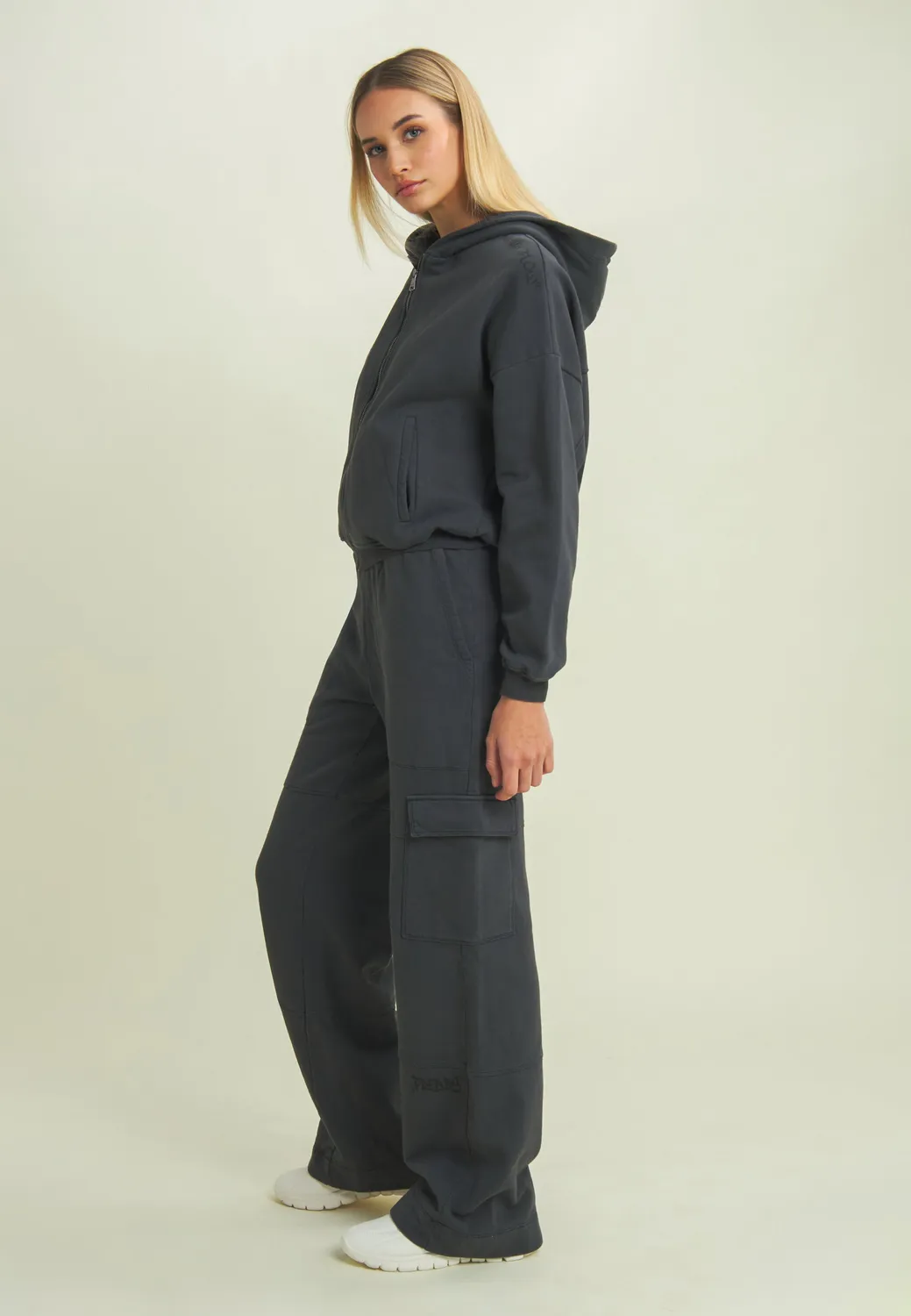 Freddy Flow Oversize Cropped Sweatjacke Grau Zip