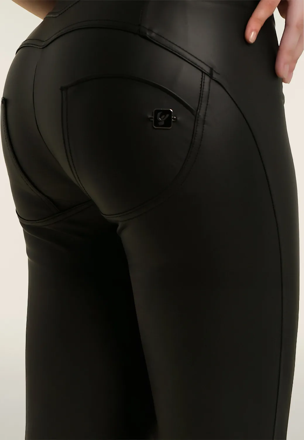 Freddy WR.UP Mini Flare Lederleggings Nero High Waist