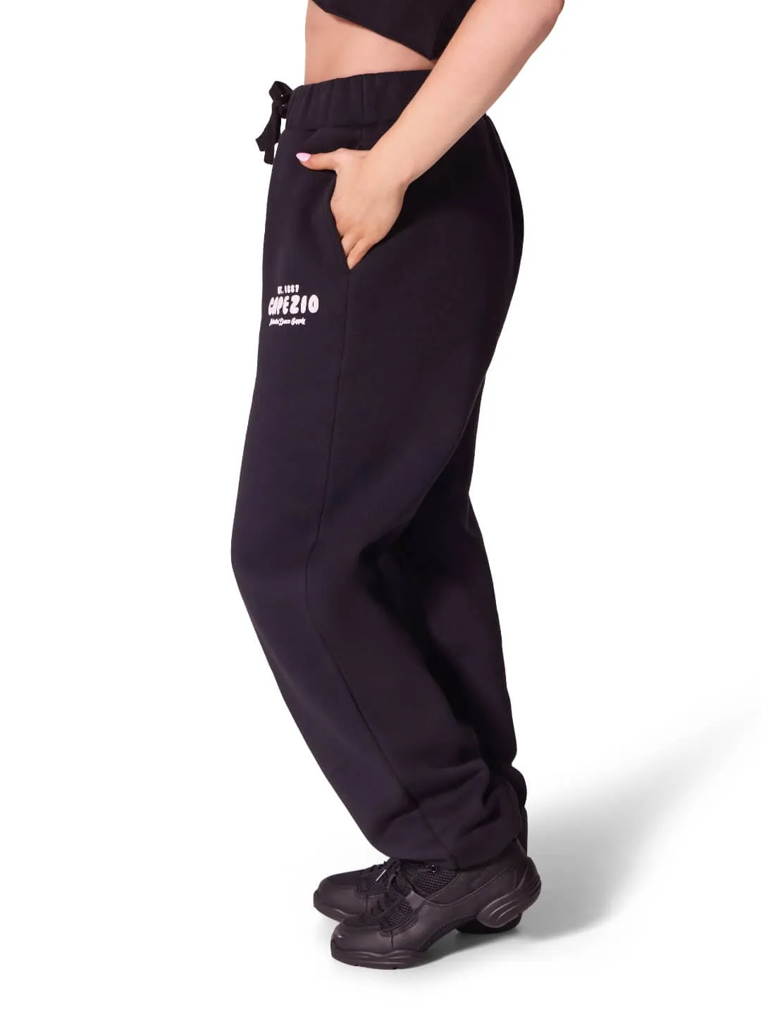 Capezio Jet Setter Momentum F12560W Jogginghose Schwarz Oversize