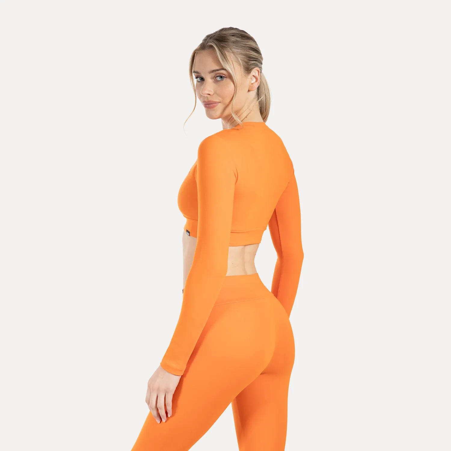 Smilodox Lunara Thalina Crop Longsleeve Schwarz