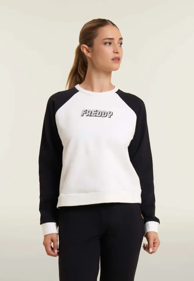 Freddy Cropped Bicolore Raglan Hoodie Coconut Milk-Black Baumwolle