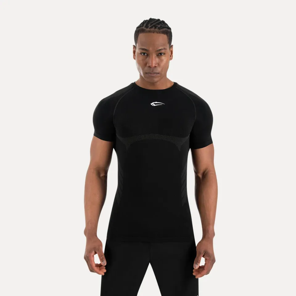 Smilodox Carnos Kompression T-Shirt Schwarz eng