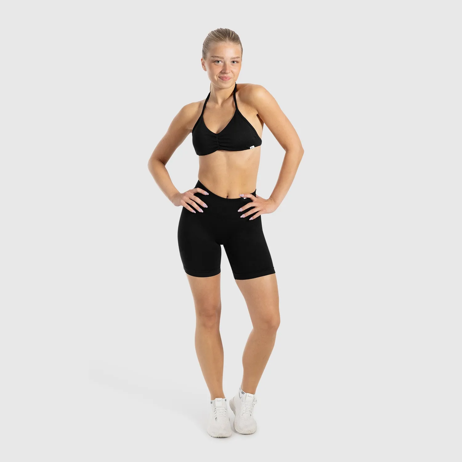 Smilodox Edina Scrunch Shorts Schwarz Damen Seamless