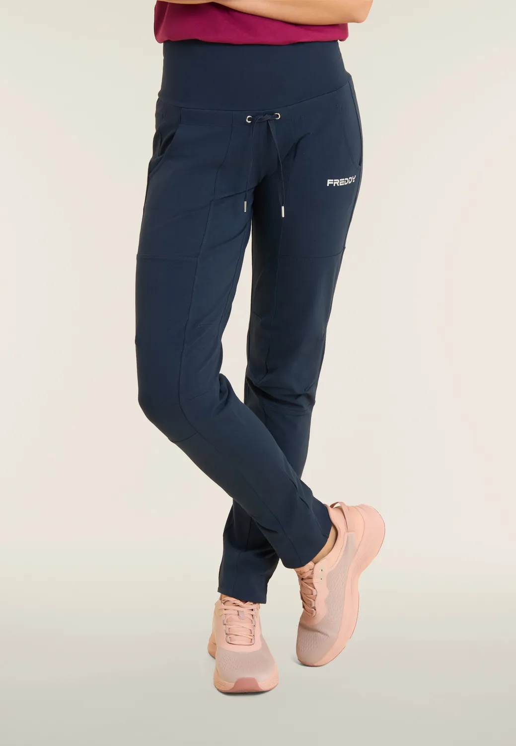 Freddy The Art of Movement Set T-Shirt Hose Raspberry