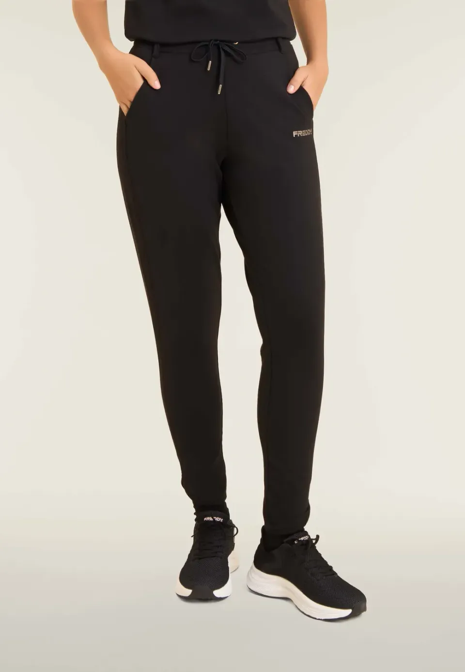 Freddy Slim Fit Sporthose schwarz Seitenschlitz