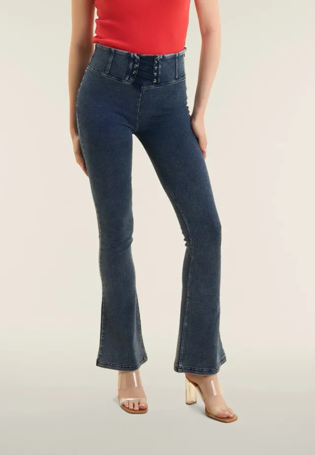 Freddy WR.UP Mini-Flare Satin Jeans Denimblau shaping