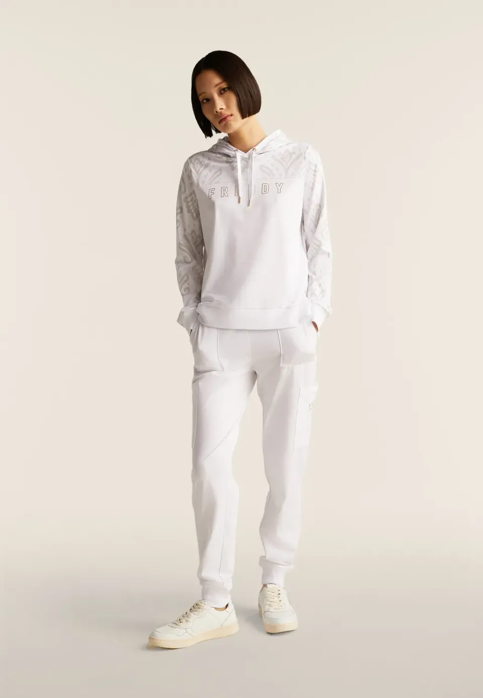 Freddy Trainingshose Damen Schwarz Blumenbund Taschen