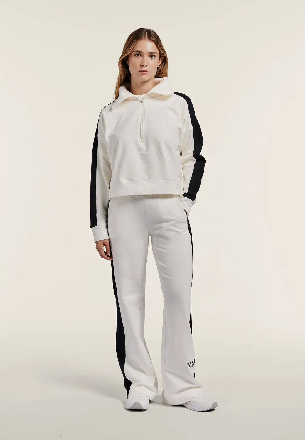 Freddy Comfort Sweatshirt Cropped Half-Zip hoher Kragen schwarz