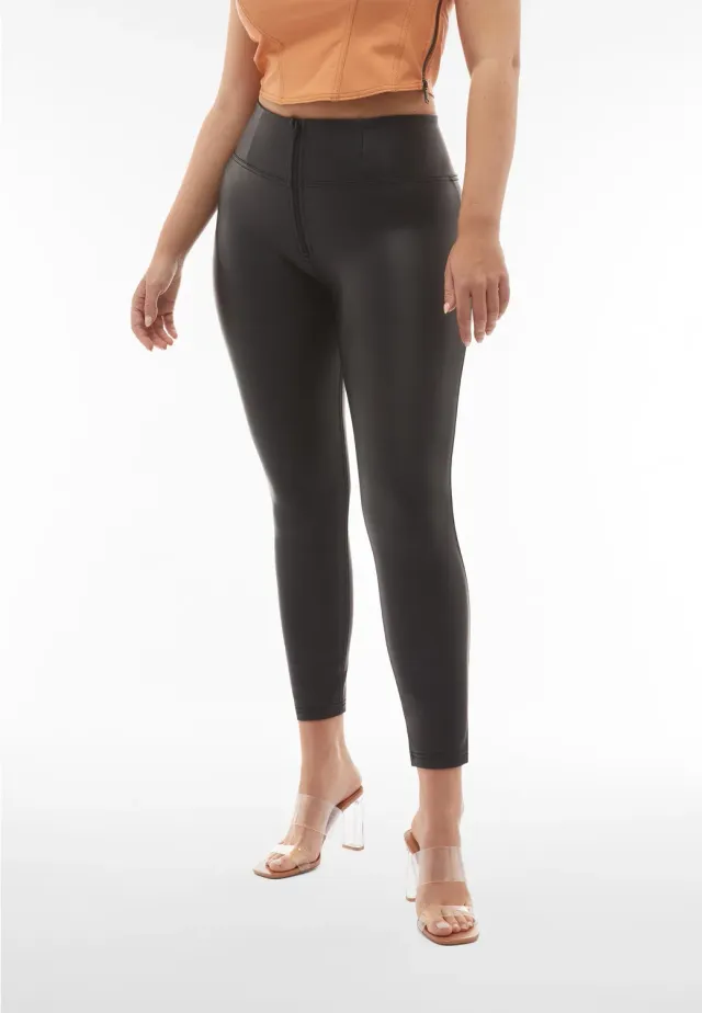 Freddy WR.UP 7/8 Push-up Leggings Kunstleder schwarz