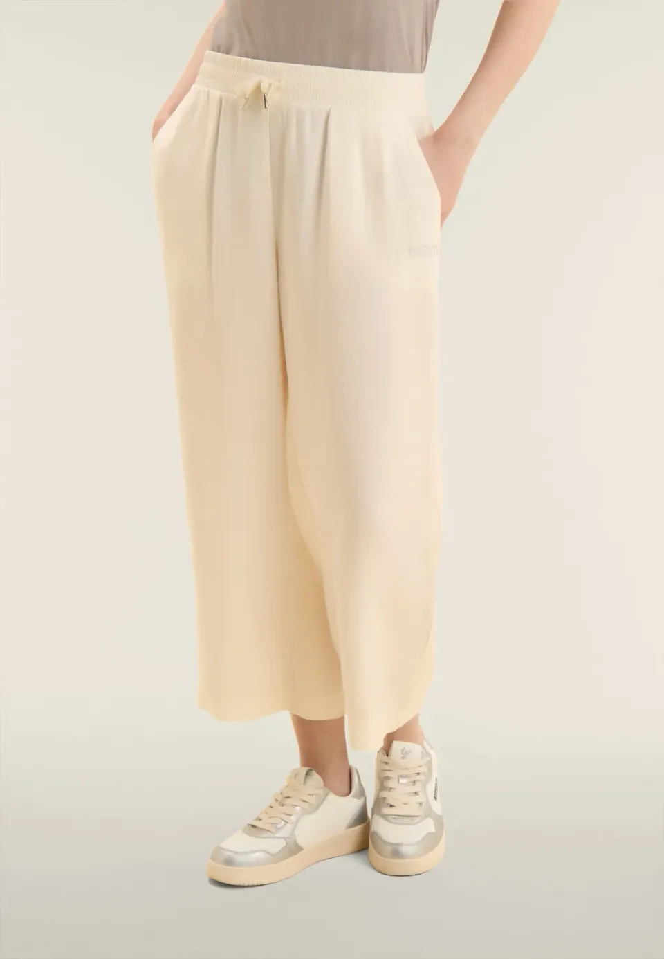 Freddy Cropped Sporthose Wide Leg Dunkelblau Strass