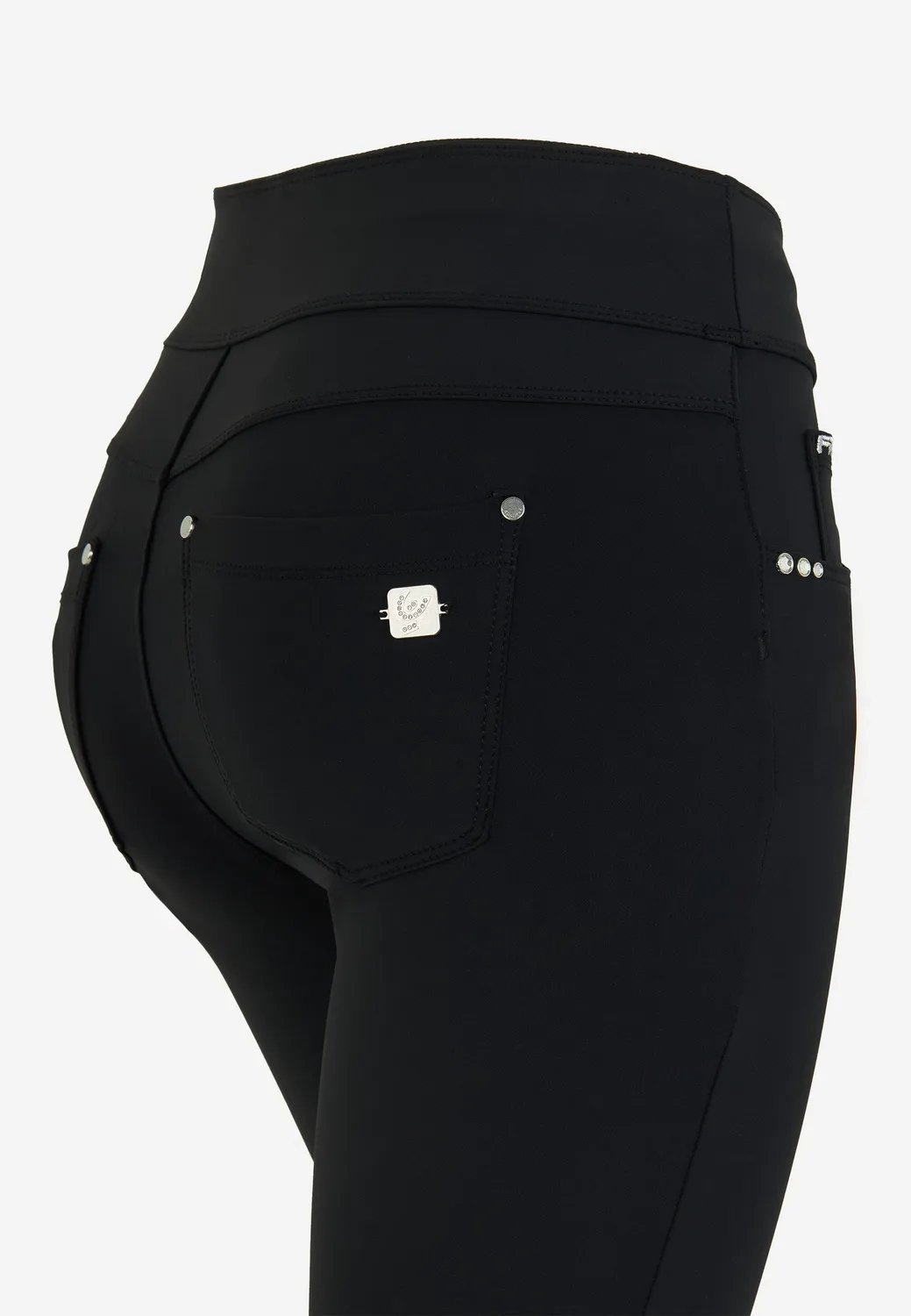 Freddy N.O.W. Slim Hose Schwarz Mittlere Taille
