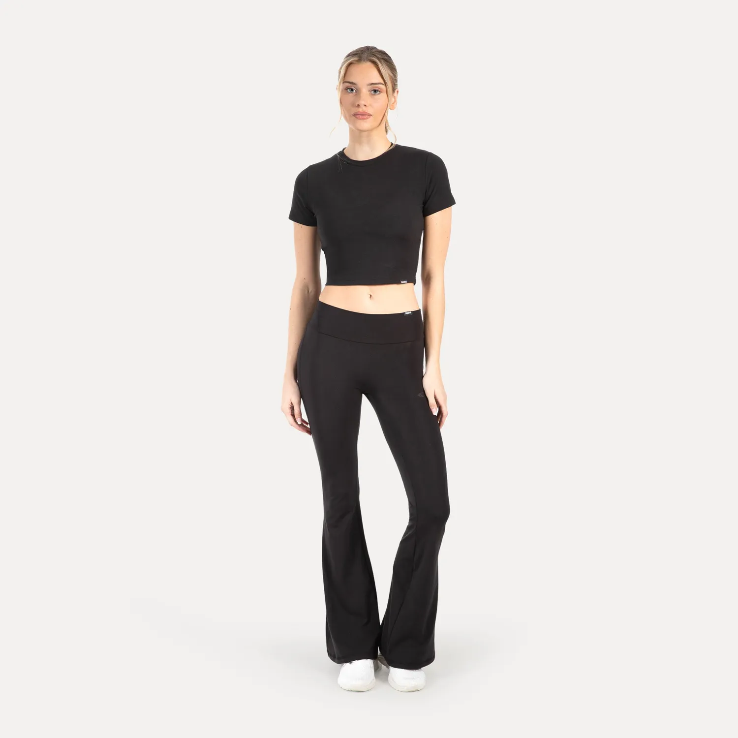 Smilodox Lunara Kenna Crop Shirt Schwarz tailliert