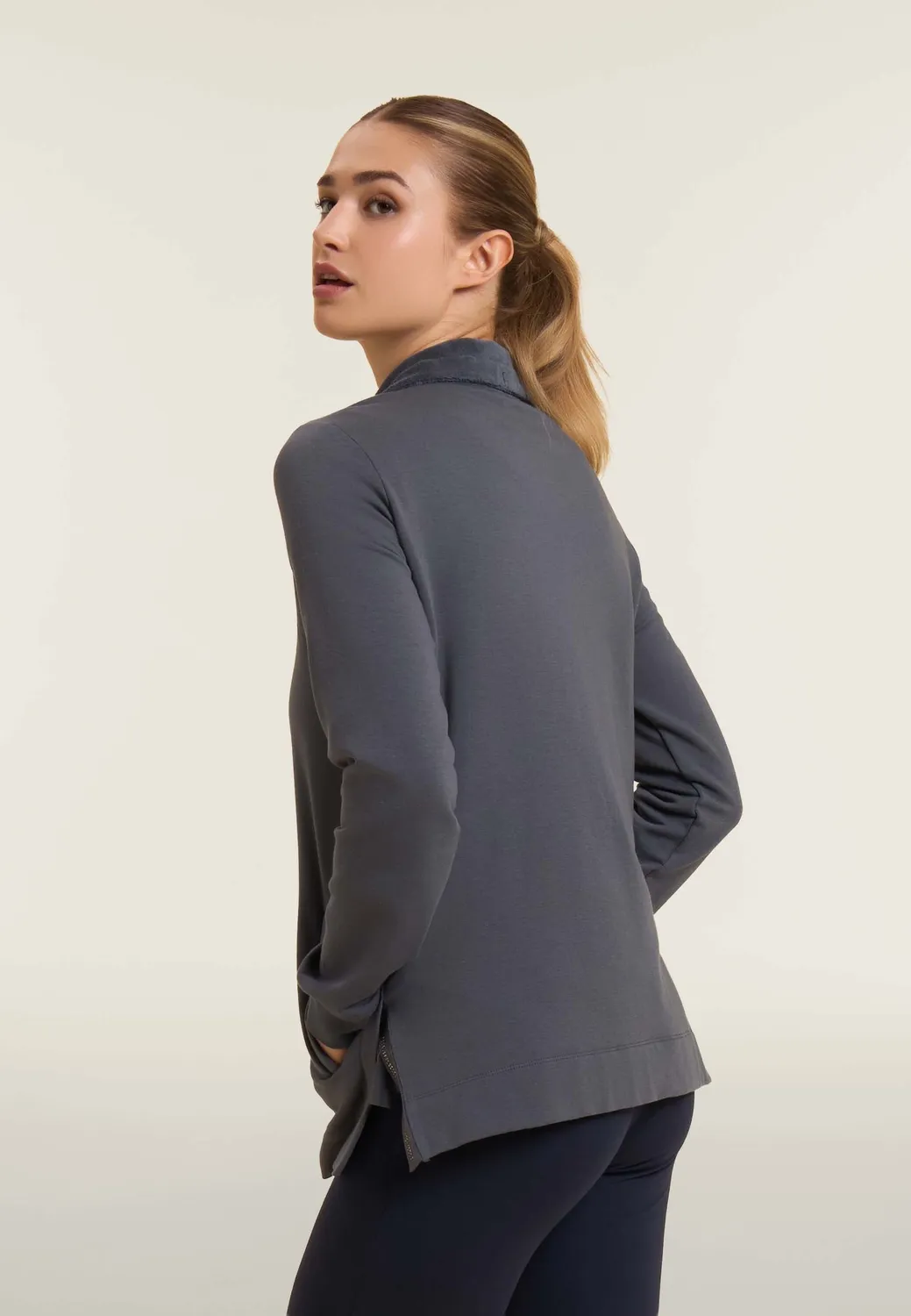 Freddy Sweatjacke Damen Schwarz Samtkragen Full-Zip
