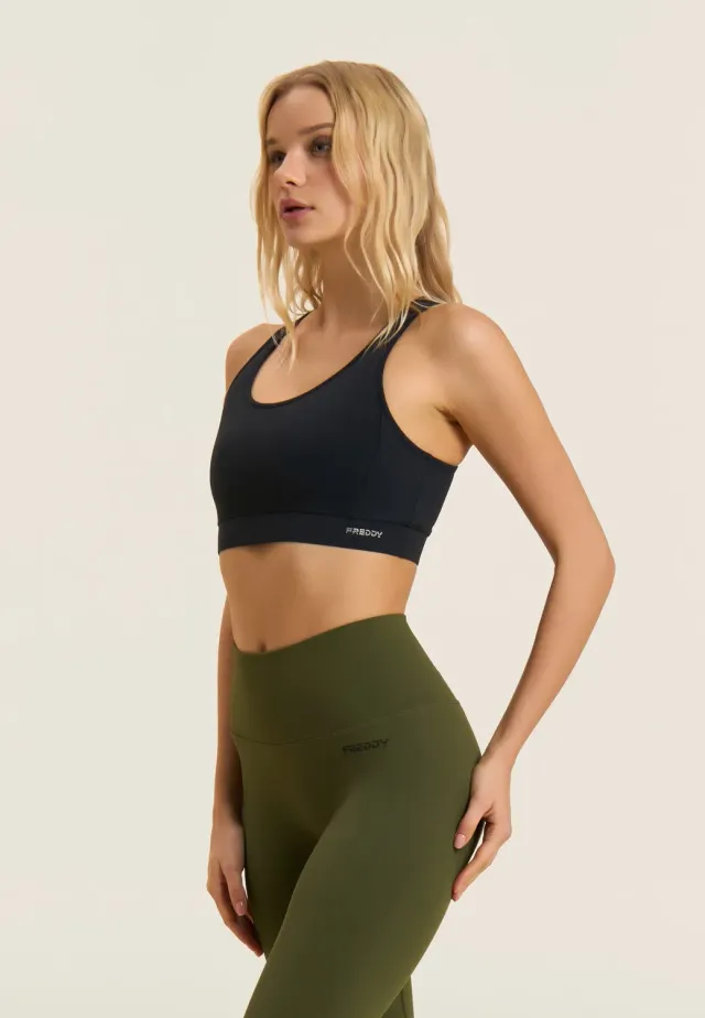 Freddy Sporttop Racerback Schwarz mittlerer Halt