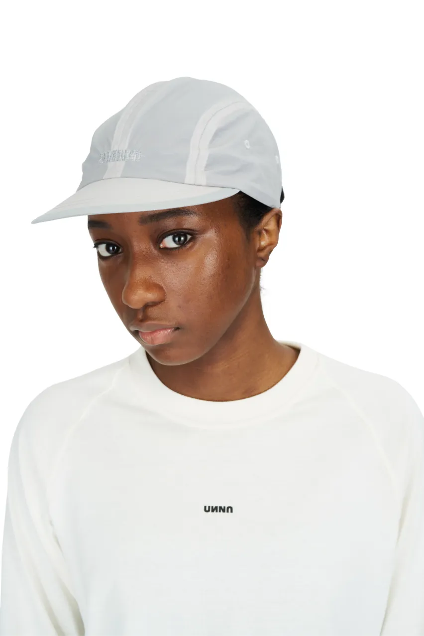 UNNA Smiles Run Cap Laufcap perlgrau leicht