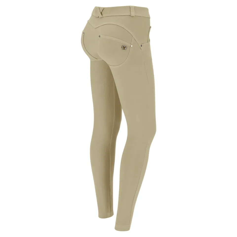 Freddy WR.UP Curvy Hose Sugar Almond Öko-Twill